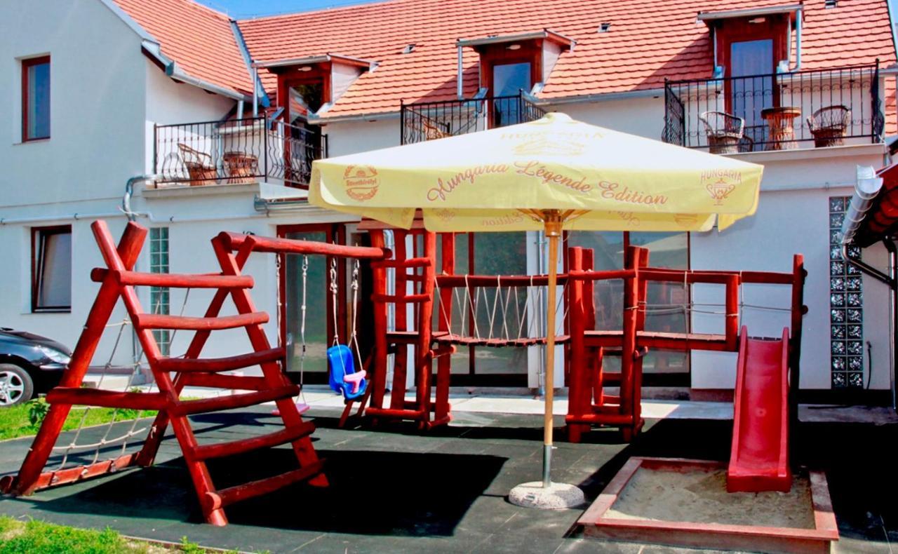 Polgar Panzio Bed & Breakfast Villany Bagian luar foto
