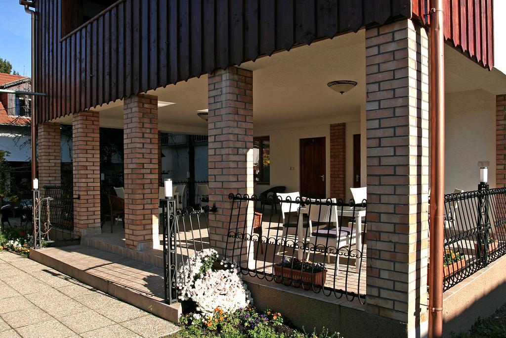 Polgar Panzio Bed & Breakfast Villany Bagian luar foto