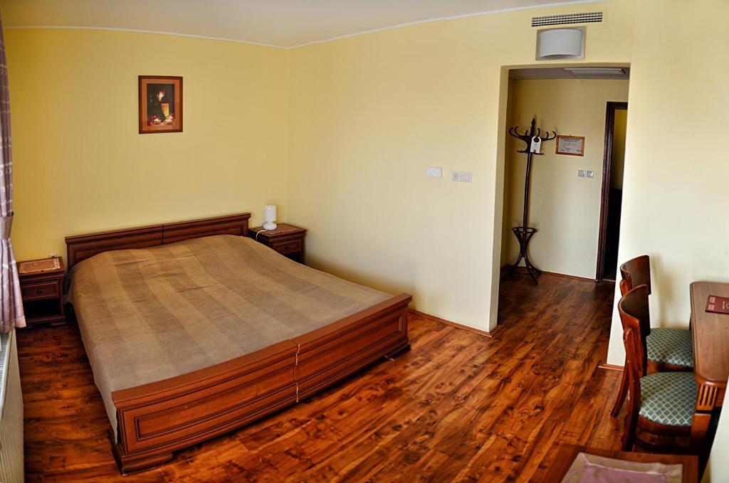 Polgar Panzio Bed & Breakfast Villany Ruang foto