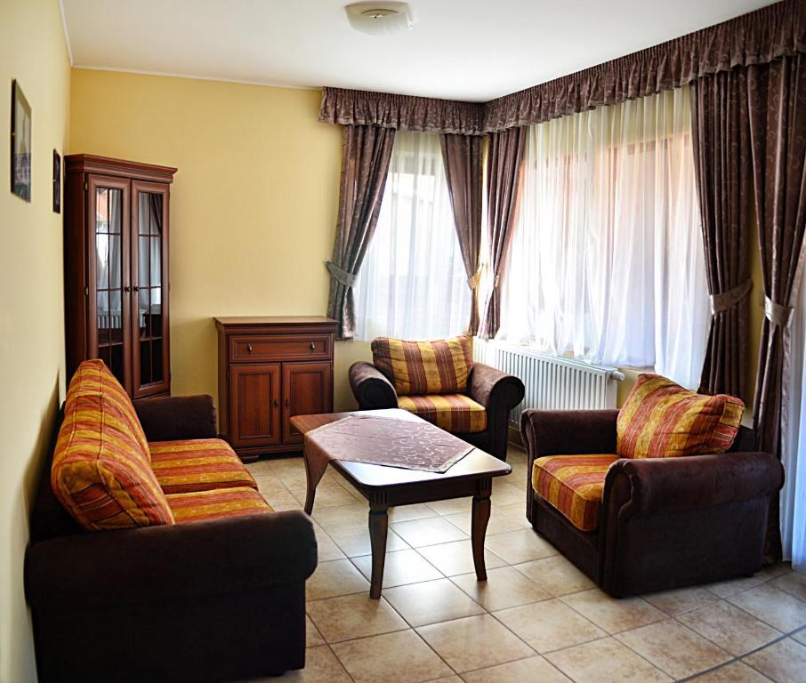 Polgar Panzio Bed & Breakfast Villany Ruang foto